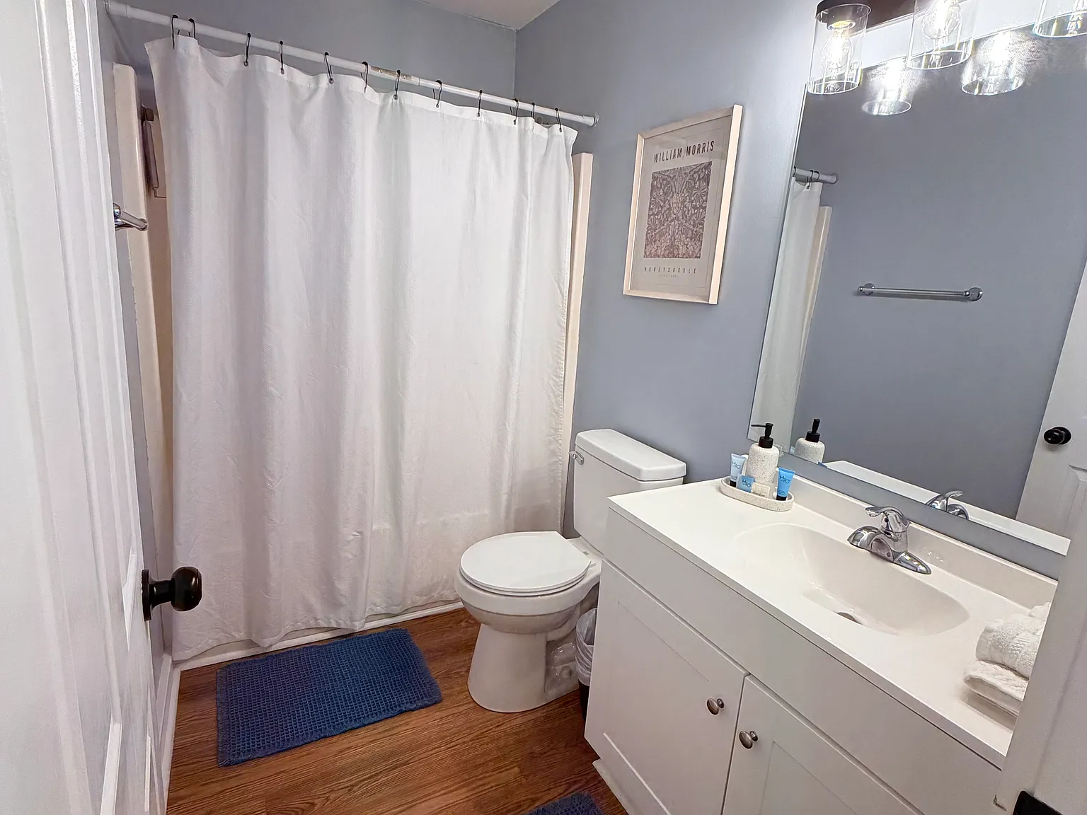 2 bed, 816 sqft, $1,595 — Photo 2