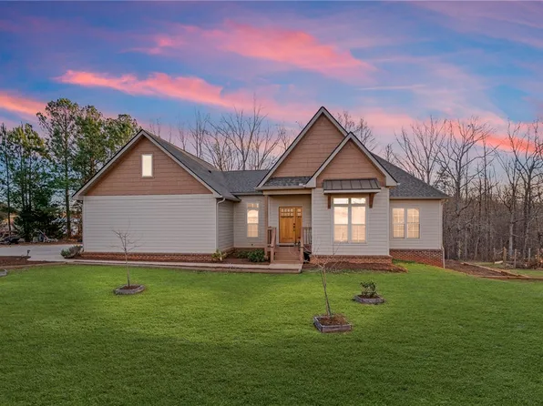 117 Foggy Mountain Way, Pickens, SC 29671