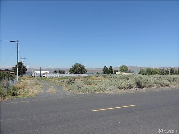 4th image of 9988 Highway 2 E