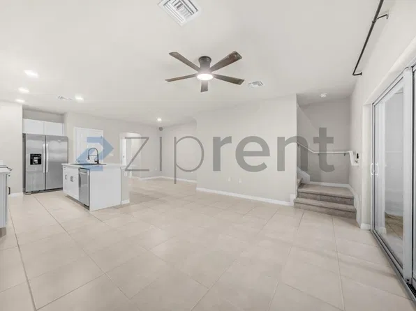 15453 Wildflower Cir, Naples, FL 34119