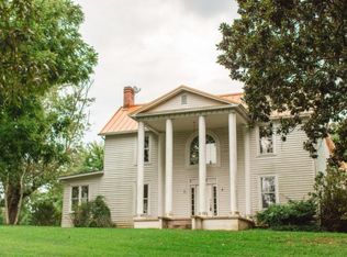 962 N Gallaher View Rd #A, Knoxville, TN 37923