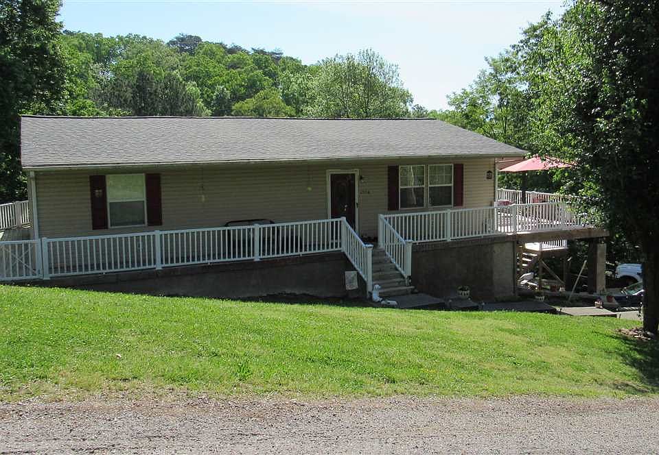 1st image of 1556 Mayflower Ln