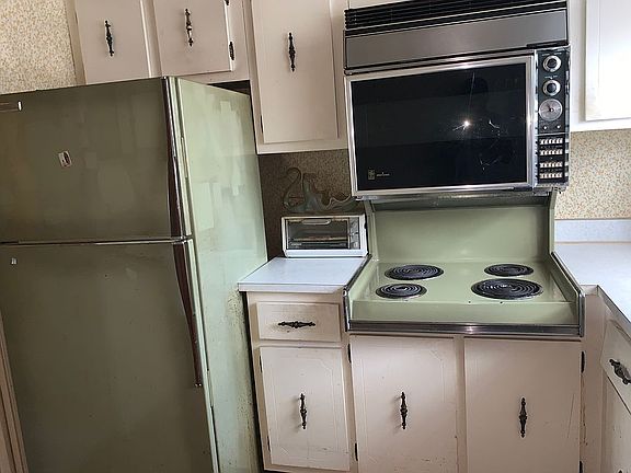 5th image of 404 NW 70th Ave APT 218