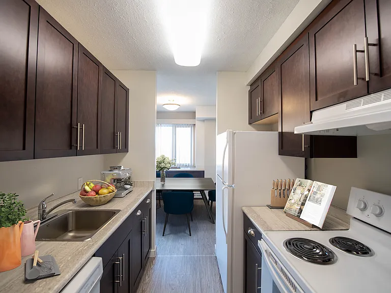 2510 Portage Ave — Photo 11