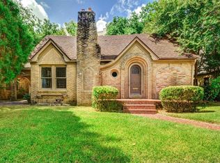 2218 Hermann Dr, Houston, TX 77004