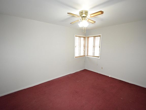 4th image of 4536 Floyd Blvd