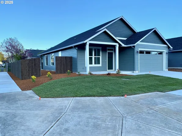 650 Rainbow Way, Kelso, WA 98626