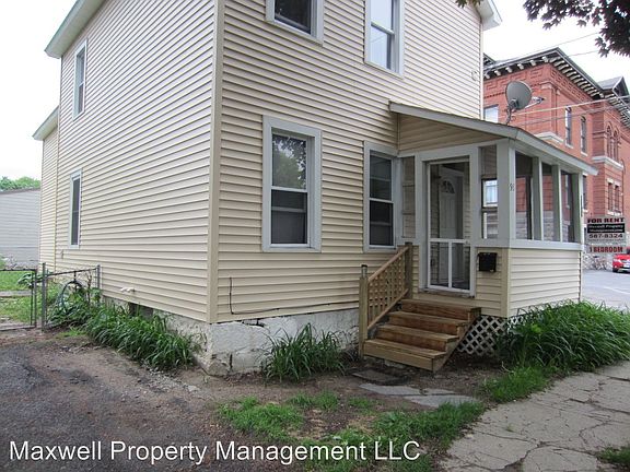 3rd image of 98 Lawrence St #2