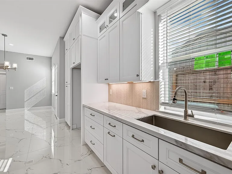 3344 Sanders St — Photo 23