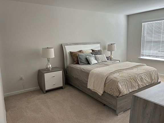 3rd image of 141 March Creek Dr #141