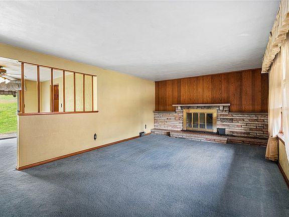 4th image of 1144 Sarah St