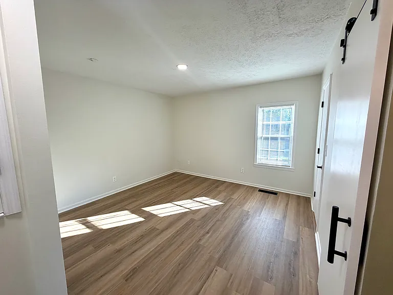 4457 Pecan Valley Rd — Photo 9