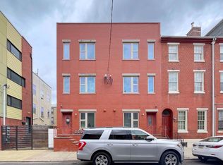 1131 Green St #3, Philadelphia, PA 19123