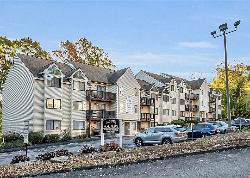 1st image of 10 Hulbert Rd APT 10