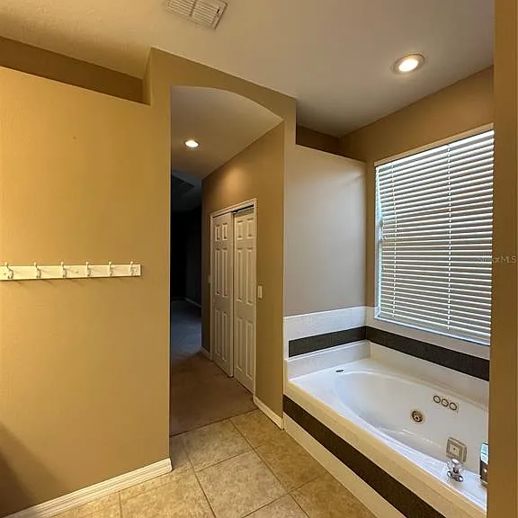 13813 Bluewater Cir — Photo 16