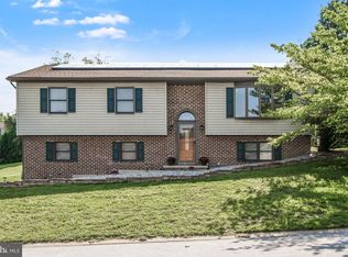 1530 Randow Rd, York, PA 17403