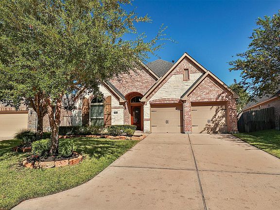 3rd image of 232 Forest Peak Way