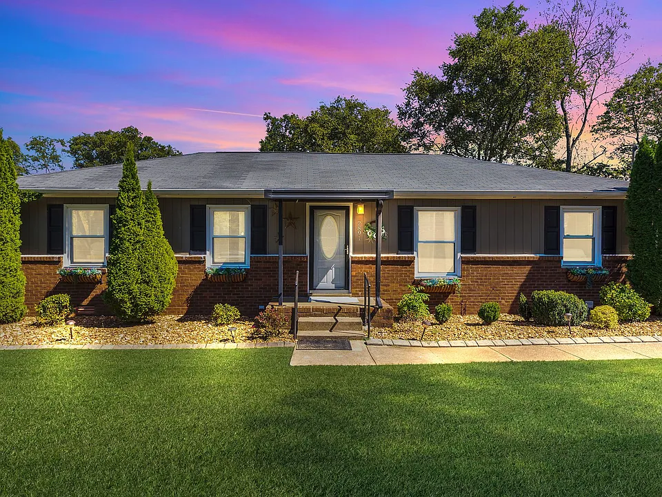 2891 Sunnyview Dr