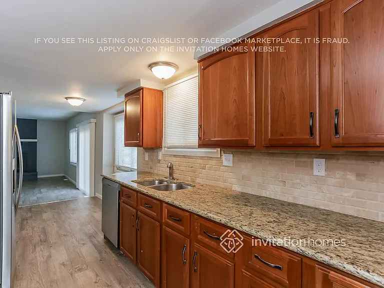 2569 E 102nd Ave — Photo 6