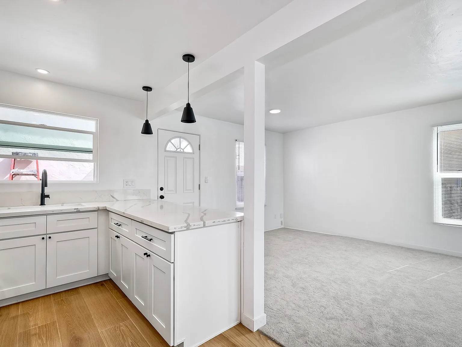 5012 -20 Santa Monica Ave. - 5012 — Photo 3