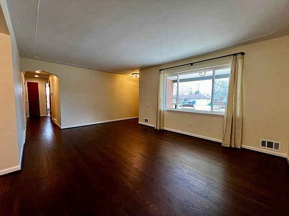 4th image of 4155 Pierce St
