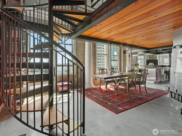 1101 A Street #806, Tacoma, WA 98402