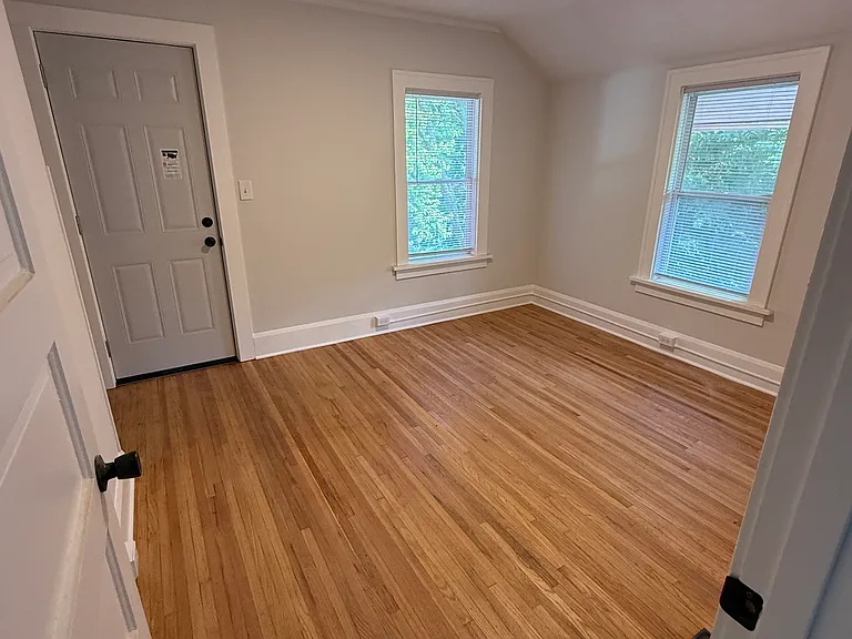 937 Ridge Ave — Photo 5