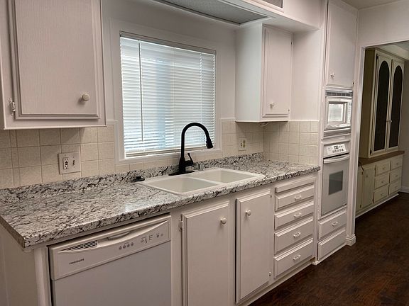 2nd image of 2545 E I Ave #32