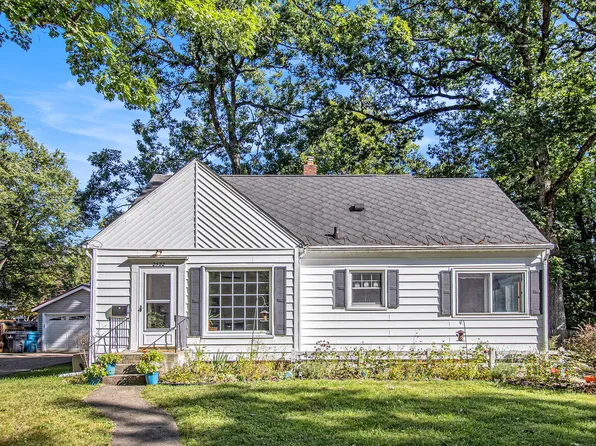 2522 Kensington Dr, Kalamazoo, MI 49008