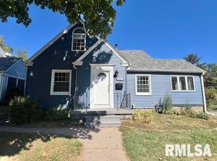 2950 E 18th St, Davenport, IA 52803