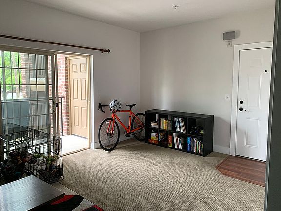 3rd image of 170 E Belmont Ave APT 15