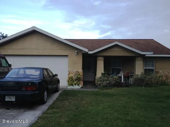 1009 S De Leon Ave, Titusville, FL 32780