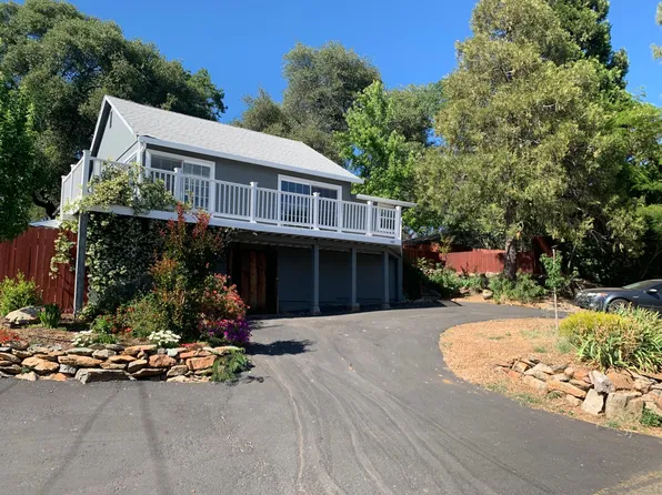 140 Walker Dr, Auburn, CA 95603
