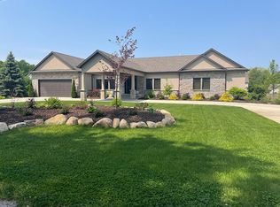 53303 Nadine St, South Bend, IN 46637