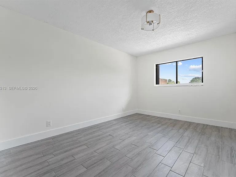 2025 SW 82nd Ave #1 — Photo 23