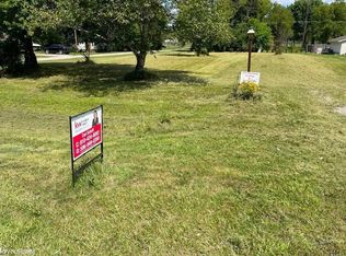 6372 Lapeer Rd, North Street, MI 48049
