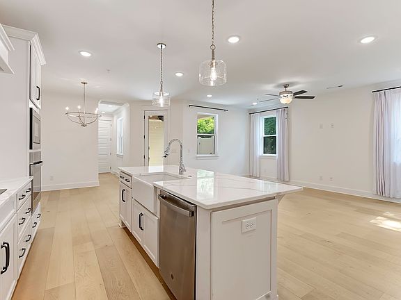4th image of 2646 Bramblewood Ln