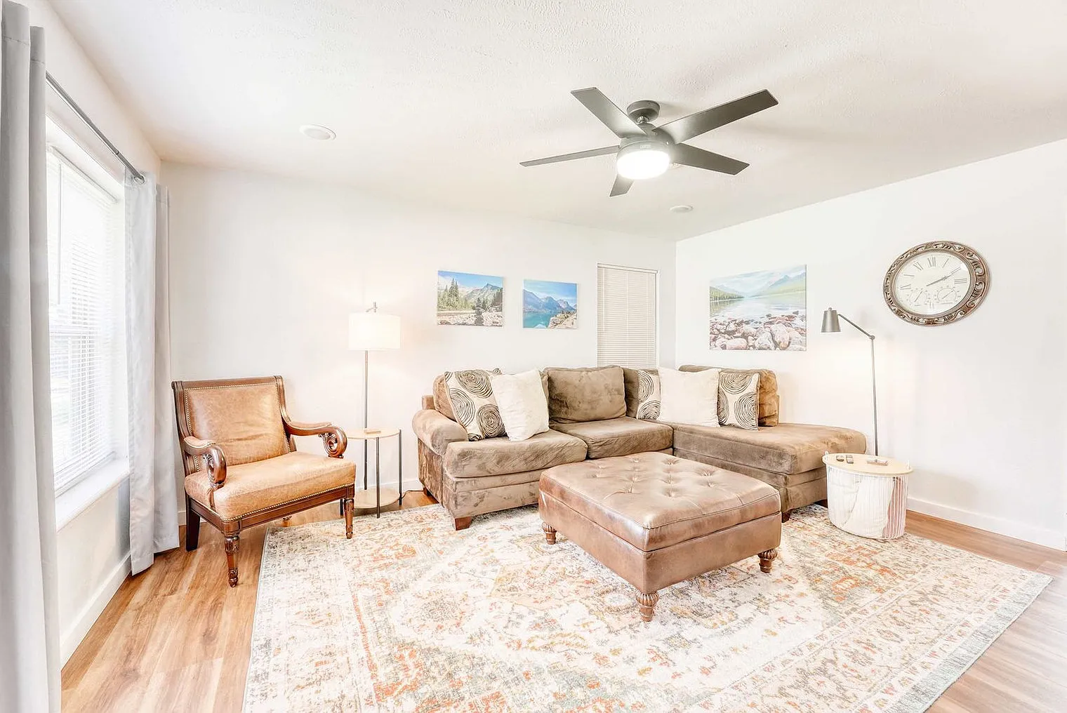 3 bed, 1.0 bath, 1054 sqft, $2,692 — Photo 3