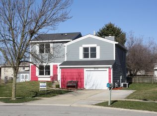 244 N Lancaster Dr, Bolingbrook, IL 60440