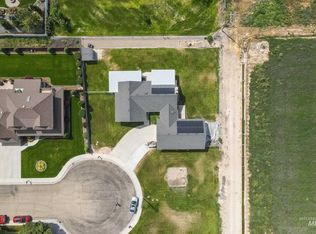 15233 Castle Way, Caldwell, ID 83607