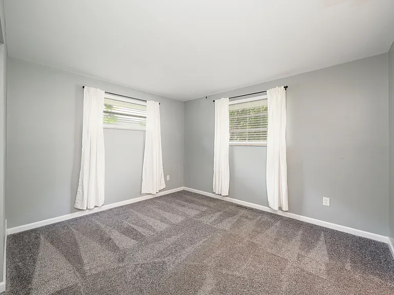 2682 Kenny Ln — Photo 10