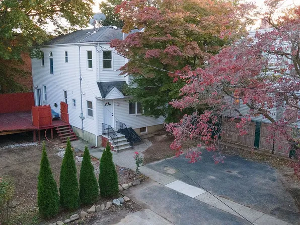 66-26 53rd Rd, Maspeth, NY 11378