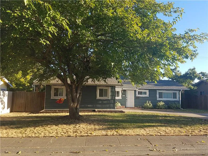 7456 Brook Dale Dr photo 1