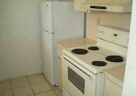 4th image of 7125 NW 186th St APT B410