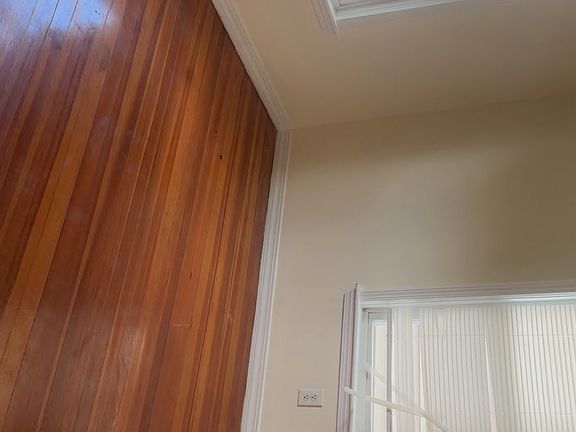 4th image of 293 School St APT 1