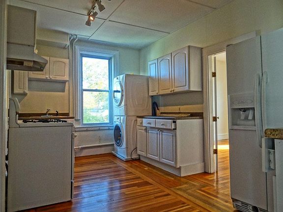 2nd image of 26 Ayrault St #B