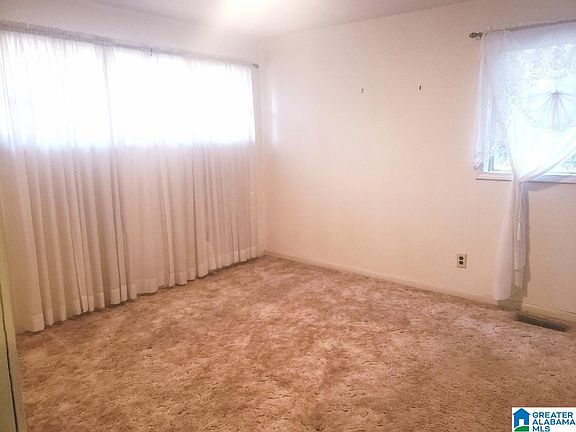 4th image of 309 16th Ct NW