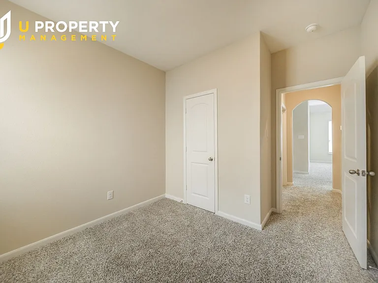 1817 Dahlia Way — Photo 5