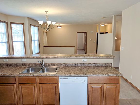 4th image of 5504 Sandhutton Ct