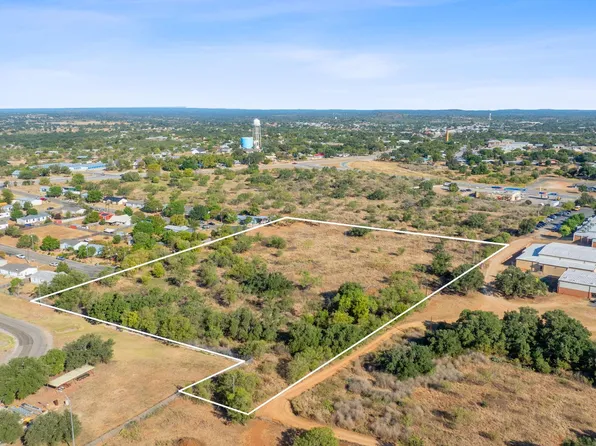 Village Ln, Llano, TX 78643